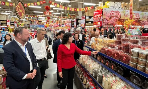 Bộ Công Thương lập 7 đoàn kiểm tra hàng giả, "thổi giá" dịp Tết