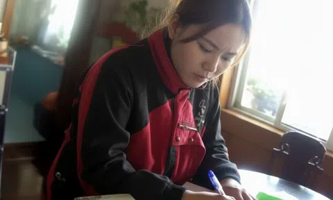 "Buôn chuyện" đồng nghiệp, nữ giáo viên ngơ ngác vì bỗng bị bắt giam: Đúng là hoạ từ miệng mà ra