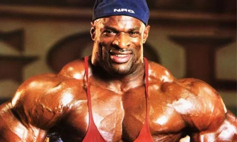 "Quái vật thể hình" 8 năm thống trị thế giới, chỉ có 0,33% mỡ nhưng phải trả giá đắt khi về già