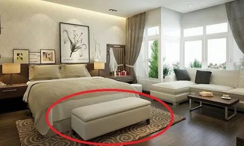 Lý do vì sao cuối giường ở khách sạn thường có thêm 1 chiếc ghế thế này: Không giống như nhiều người nghĩ