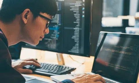 Ghét họp, ngại xã giao vẫn kiếm trăm nghìn đô mỗi năm: 10 nghề “vừa giàu vừa yên tĩnh” đang được săn lùng