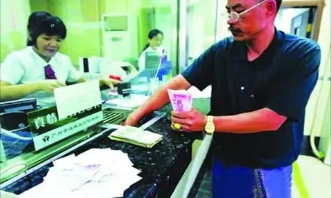 Cụ bà qua đời để lại 5 sổ tiết kiệm hơn 835 triệu đồng, 4 người chắt đi rút thì bị ngân hàng từ chối: “Chưa thể giải ngân vì sợ chi tiền sai đối tượng”