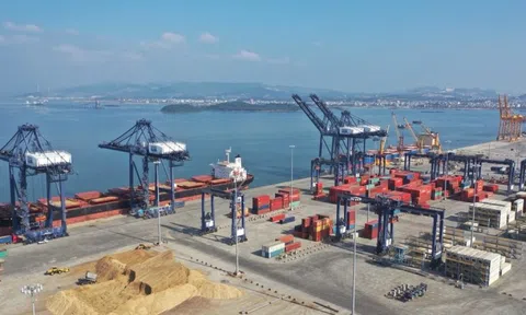 Quảng Ninh nghiên cứu chuyển đổi cảng Cái Lân thành cảng du lịch