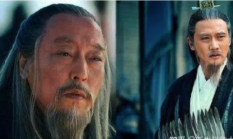 Không phải Gia Cát Lượng, 2 nhân vật đứng trên lầu thành mới là 'mấu chốt' khiến Tư Mã Ý tự động lui quân