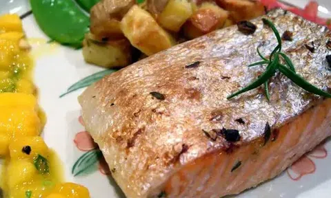 5 thực phẩm mà chuyên gia về sống thọ ăn hàng ngày