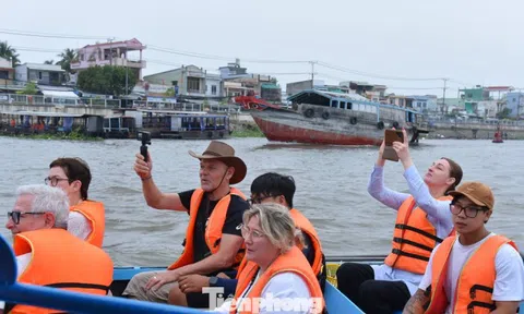 Cần Thơ thu gần 10.000 tỷ đồng từ du lịch