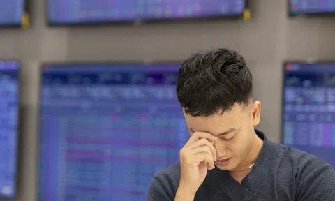 Cổ phiếu lớn bị bán tháo hàng loạt