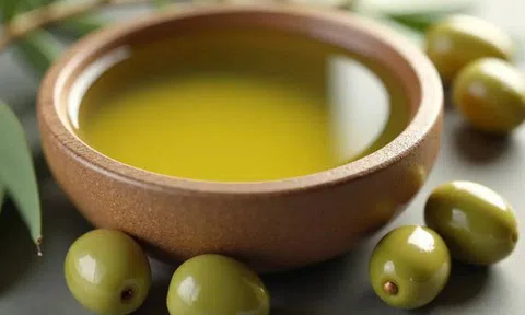 Phụ nữ sau 40 tuổi nên ăn đều 8 loại thực phẩm này: Toàn “chất béo tốt” giúp tim khỏe, da mịn và trẻ lâu một cách tự nhiên