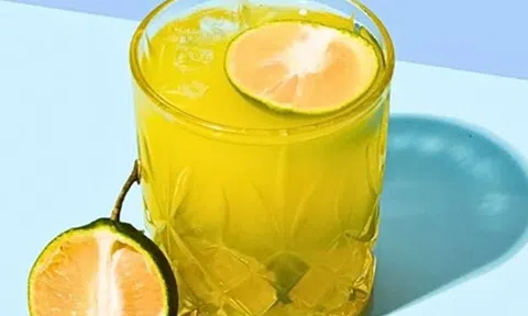 4 loại nước bình thường rất tốt nhưng tuyệt đối KHÔNG uống khi bụng đói