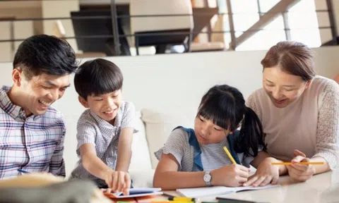 Mối quan hệ giữa cha mẹ và con cái dù tốt đẹp đến mấy cũng không nên chia sẻ 3 điều này: Càng đọc càng thấy thấm!