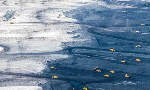 Phát hiện 147 xe tải Trung Quốc không người lái bí mật khai thác kho báu lộ thiên lớn có diện tích 102,75 km2, được đầu tư hơn 712 tỷ đồng