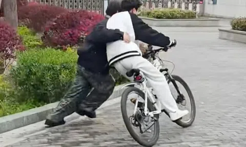 Phát hiện nhiều người dân quốc gia này bỏ 3-6 triệu đồng chỉ để học lái xe… đạp