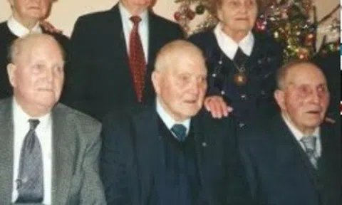 Gia đình có 6 anh chị em cùng sống thọ trên 100 tuổi: Bí quyết không phải tập thể dục hay nghỉ ngơi mà là những thói quen đơn giản