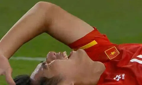 Diễn biến U23 Việt Nam vs U23 Trung Quốc 22h30 hôm nay: Hiểu Minh bật khóc rời sân