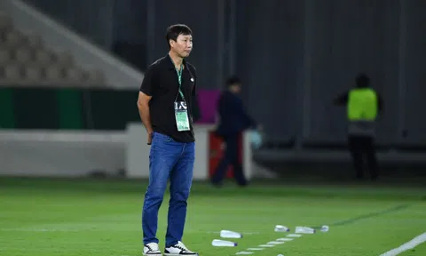 Phỏng vấn HLV Kim Sang-sik sau trận thua của U23 Việt Nam: "Đây chưa phải kết thúc, chúng tôi sẽ nhanh chóng xốc lại tinh thần"