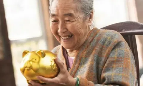 Người sau 70 tuổi có tài sản này trong tay là đủ: Không cần tiết kiệm thêm, cũng không quá phụ thuộc vào con cái
