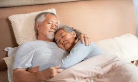 Người sống thọ thường ngủ theo 4 thói quen này