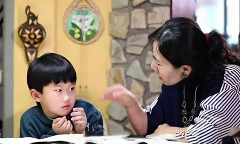 Một tật xấu ở trẻ khiến cha mẹ chỉ muốn đánh đòn cho chừa nhưng khoa học lại phát hiện: Đó là dấu hiệu THÔNG MINH!