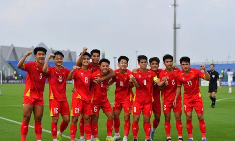 U23 Việt Nam đấu U23 Hàn Quốc: HLV Kim Sang-sik thay đổi hàng loạt