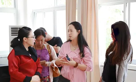 3 điều cha mẹ EQ thấp thường làm khi đi họp phụ huynh