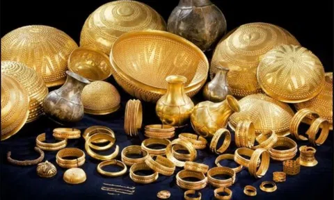 Khai quật kho báu 3.000 năm tuổi, chuyên gia bối rối phát hiện ra có tới 2 thứ đến từ ngoài Trái đất