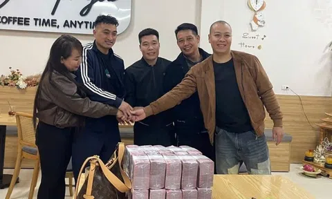 Phát hiện bao tải xi măng chứa 20 cọc tiền tổng trị giá 1 tỷ đồng trên cao tốc hướng Ninh Bình - Hà Nội