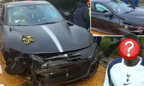 Cầu thủ nổi tiếng gặp tai nạn xe hơi, chiếc Ferrari bị vỡ nát gây choáng