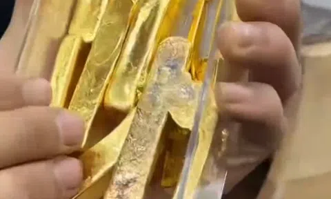 Chủ tiệm kim hoàn quét nhà thu được 1,7kg bột vàng trị giá gần 7 tỷ đồng trong một tháng