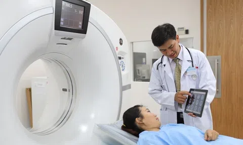 Hà Nội đón bác sĩ giỏi: Hỗ trợ tới 5,3 tỷ đồng, lo nhà ở, miễn học phí cho con