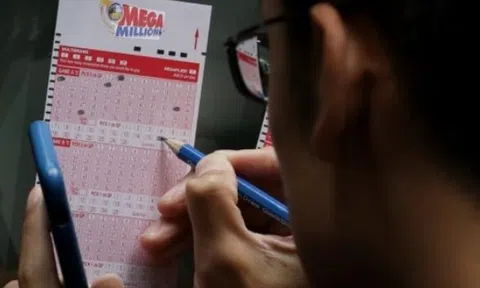 Chuỗi bi kịch đau đớn của triệu phú USD sau khi trúng số độc đắc