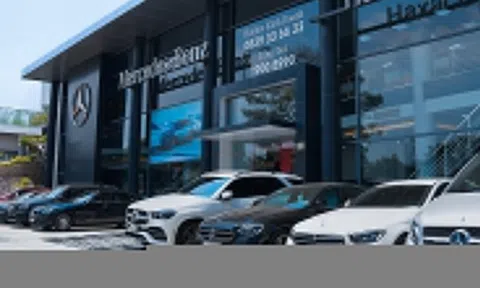Lãi giảm sâu, nhà phân phối Mercedes lại muốn bán 'đất vàng' TP.HCM