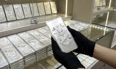 Giá bạc hôm nay 5/2/2026 rơi tự do, giảm hàng chục triệu đồng/kg