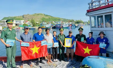 Lính biên phòng canh giữ mùa xuân trên đảo Lý Sơn