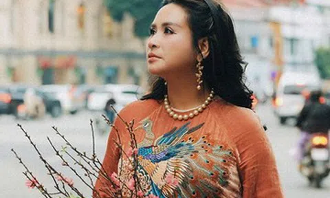 NSND Thanh Lam đầu năm nhiều tâm sự, MC Hoài Anh tất bật đón Tết