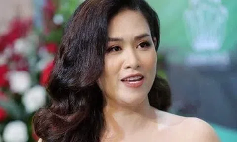 'Nguyệt thảo mai' của 'Phía trước là bầu trời' khóc nức nở đêm giao thừa