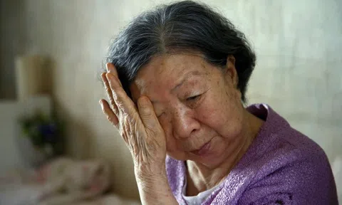 Trong tiếng Việt, từ "đợi chờ" và "chờ đợi" tưởng như một mà hóa ra khác: Chỉ đảo một chữ, cảm xúc đã rẽ sang hai hướng