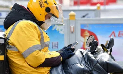 Đặt đồ ăn trong ngày Tết có khiến shipper thấy phiền không?