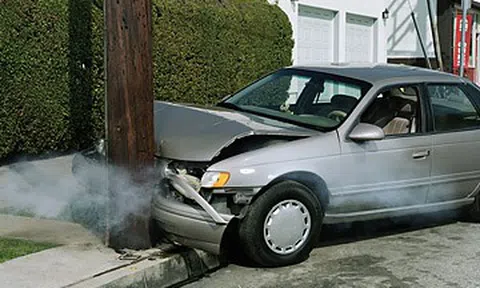 Cứu bạn thoát chết khỏi tai nạn xe hơi, cô gái bị đòi bồi thường 101 tỷ đồng