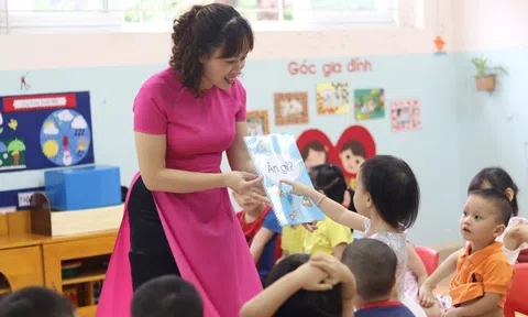 Từ hôm nay, giáo viên mầm non được giảm 30 phút đứng lớp mỗi ngày