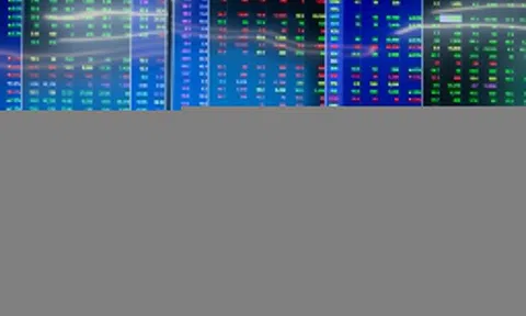 Loạt cổ phiếu bị bán tháo