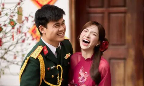 Hòa Minzy: Đại úy Thăng Văn Cương đã sang nhà xin cưới tôi!