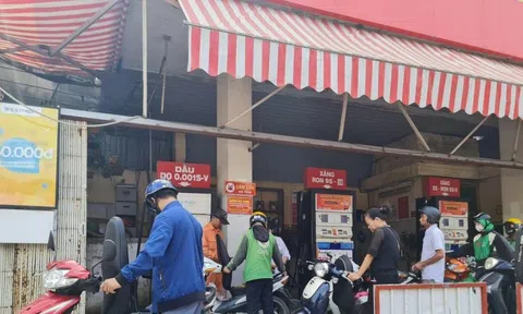 Hà Nội công bố danh sách 21 cây xăng dừng hoặc hạn chế bán hàng