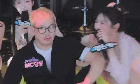 MC 47 tuổi gây phẫn nộ vì túm tóc, hành hung phụ nữ trên sóng trực tiếp