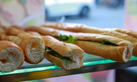 Bán bánh mì 5.000 - 25.000 đồng, lãi chỉ 10 -15% nhưng mỗi lần xuất hóa đơn điện tử mất 500 đồng, hộ kinh doanh gặp khó: Cục Thuế nói gì?