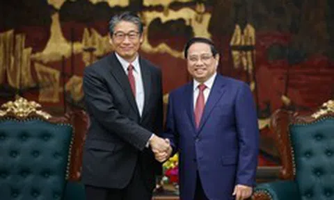 Gặp Đại sứ nước châu Á muốn xả 80 triệu thùng dầu, Thủ tướng đề nghị cho Việt Nam tiếp cận nguồn xuất kho