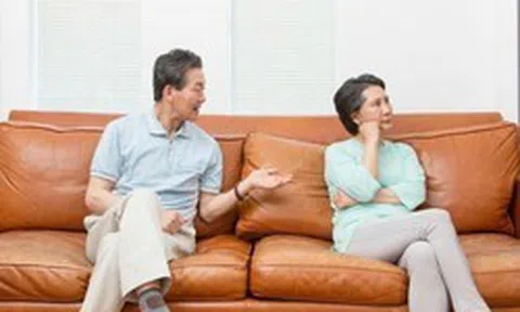 Vợ nghỉ hưu sớm với 7 triệu/tháng, tôi đòi chia đôi chi phí sinh hoạt: 5 năm sau, cô ấy sống nhàn hơn tôi