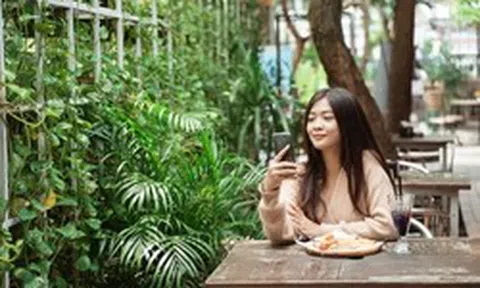 Thường xuyên gửi 1 tin nhắn 9 từ tới người quen cũ, tôi nhận lại được thứ không ngờ