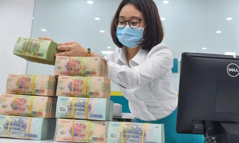 'Nhan nhản' ngân hàng trả lãi suất tiết kiệm trên 7%/năm