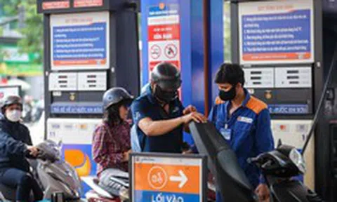 Giá xăng dầu tăng, chuỗi cung ứng chao đảo, giá vàng xảy ra hiện tượng lạ: Chuyên gia lý giải thế nào?