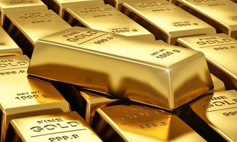 Giá vàng chiều nay (20/3): Chốt ngày, giá vàng tăng giảm 4 lần liên tiếp, người mua xếp hàng dài chờ đến lượt